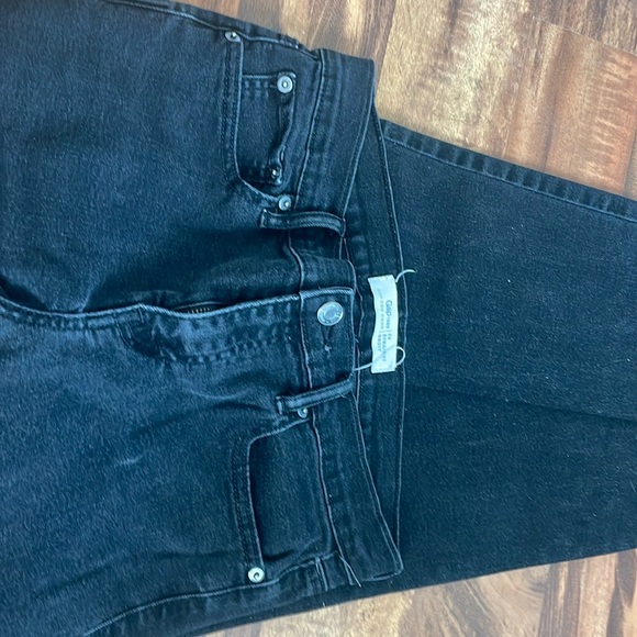 Gap straight leg jean. A true classic. - Picture 2 of 6